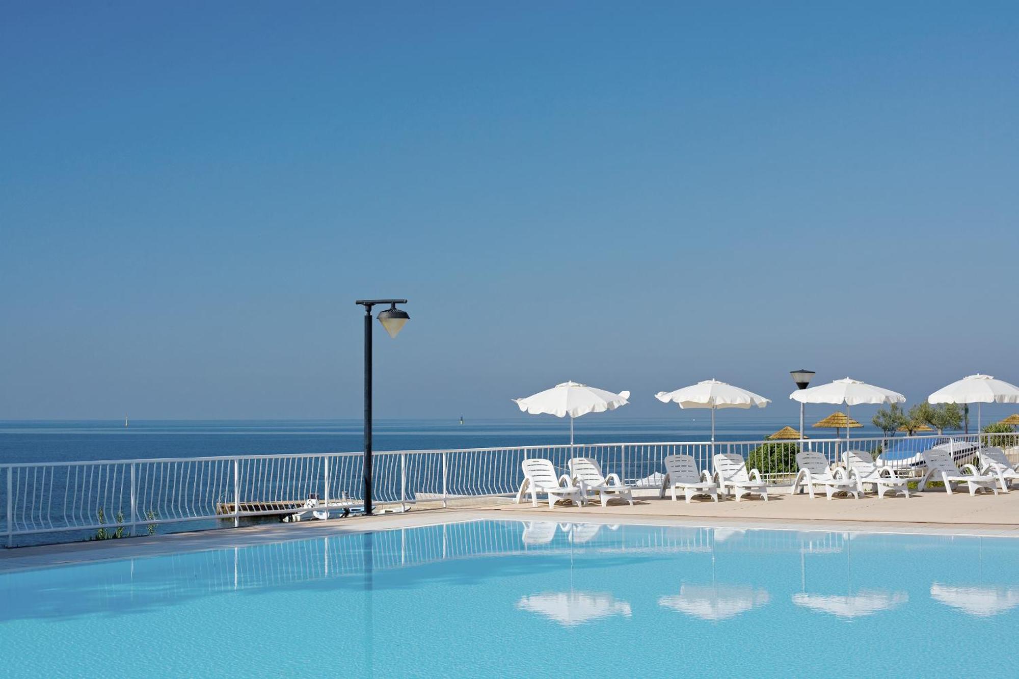 Fkk Adriatika In Fkk Solaris Naturist Resort Poreč Kültér fotó